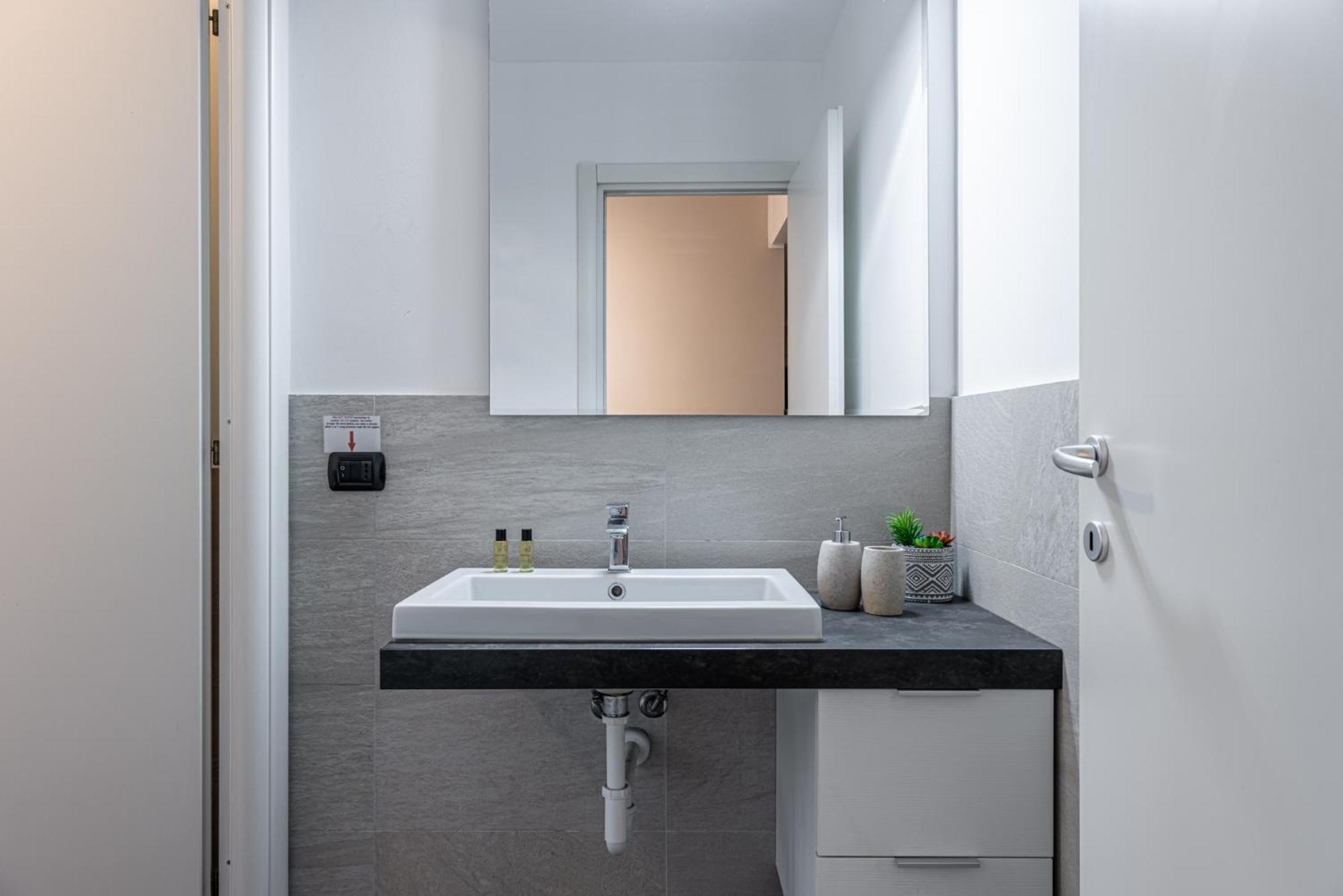 Apartament Sant' Ambrogio Flat Mediolan Zewnętrze zdjęcie